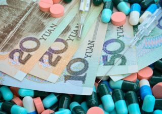 Chinese Money Pricing Distance